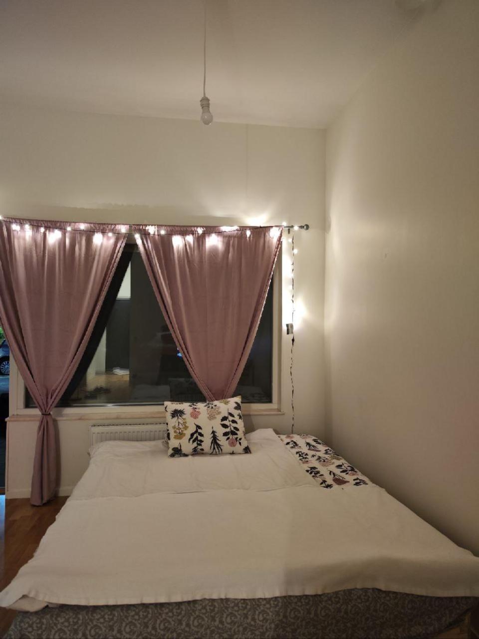 Swed House Apartment Orebro Bagian luar foto